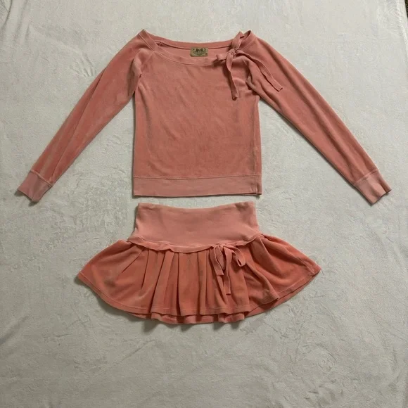 Juicy Couture Skirts Y2k Juicy Couture Velour Matching Top And